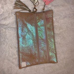 Women’s wristlet